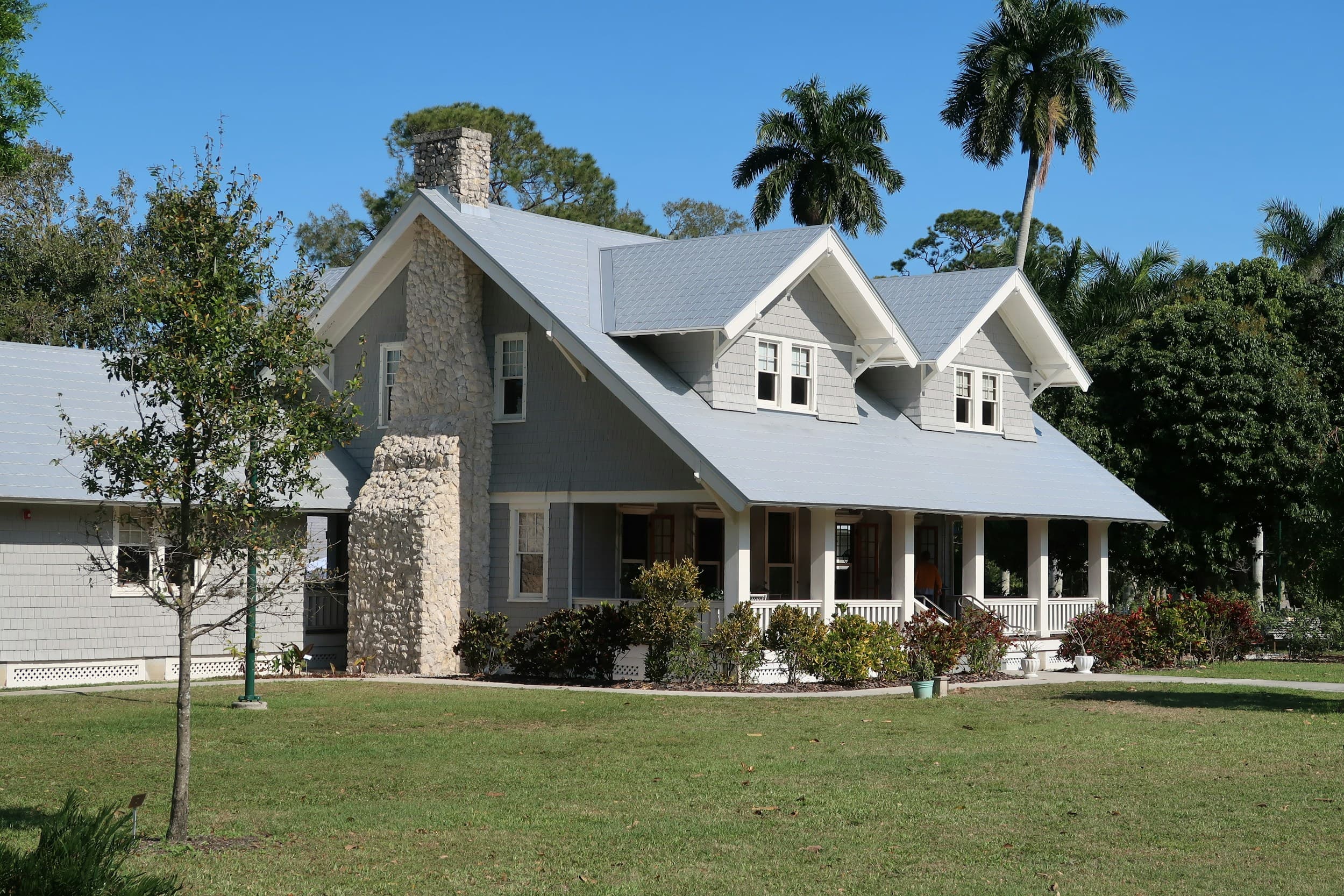 Elmwood Residency
